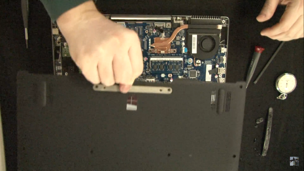 Remove the back cover carefully. There are no attached wires in Acer R7.