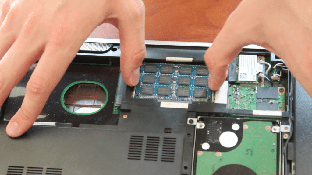 how to turn on lenovo laptop